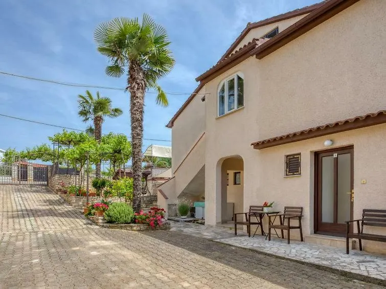 Apartments Folo Tar-Vabriga
