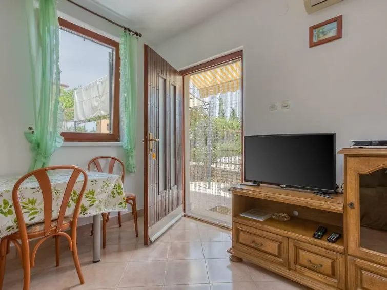 Apartments Folo Tar-Vabriga 0*,